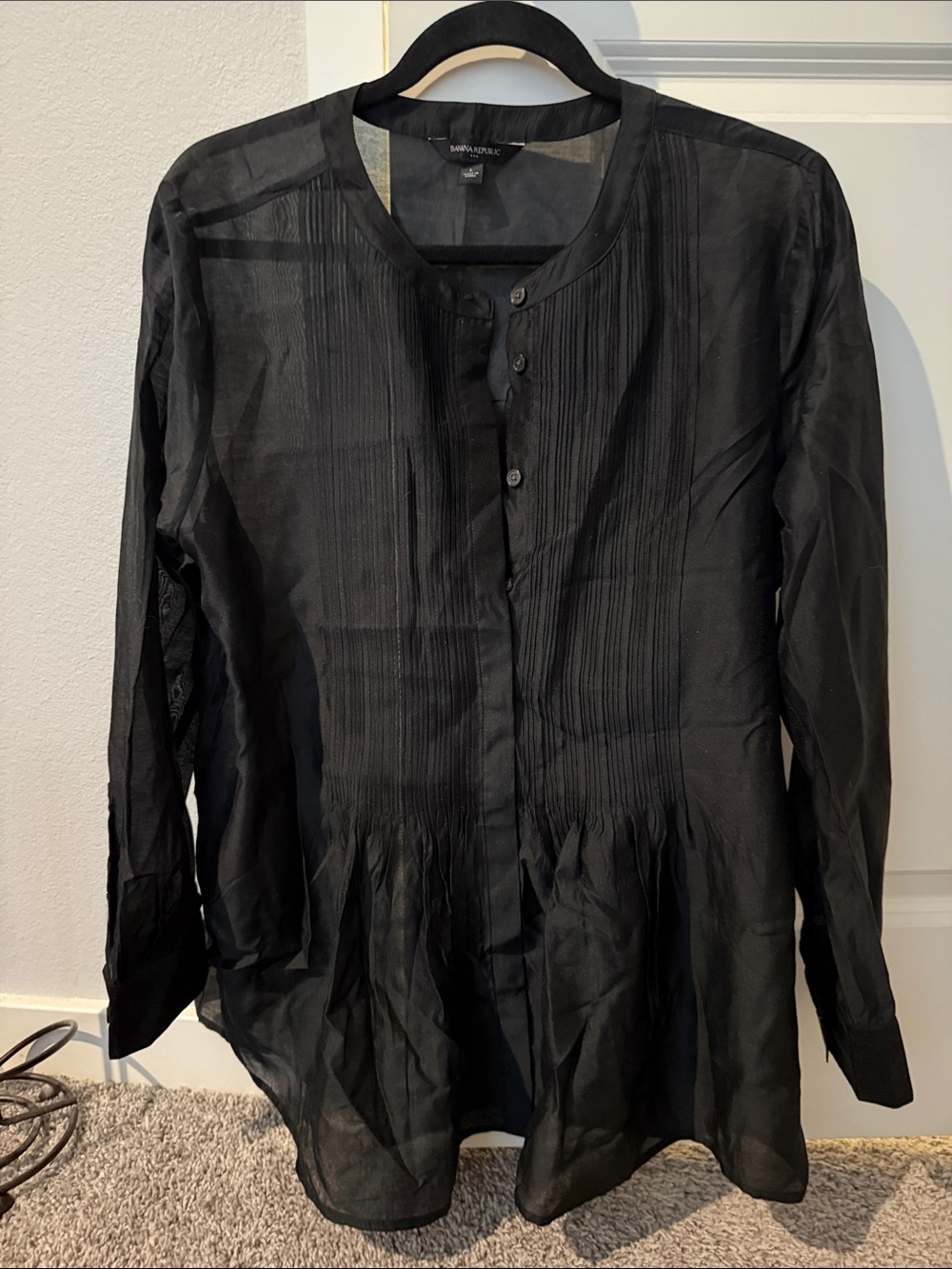Black Long-Sleeve Pintuck Women's Blouse tunic